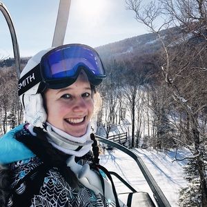 Meet your Posher, Olivia